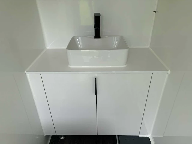 2024 2 persoons aanhangwagen / sanitairunit / toiletunit - afbeelding 14 van  31