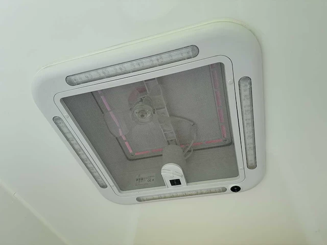2024 2 persoons aanhangwagen / sanitairunit / toiletunit - afbeelding 21 van  31
