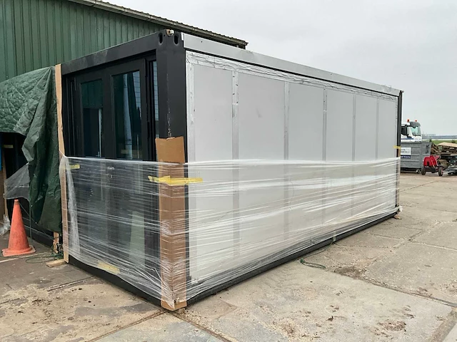 2024 20ft uitschuifbare tiny house/chalet - afbeelding 22 van  32