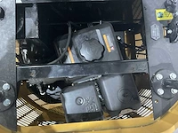 2024 agt h12r graafmachine met hydraulische grondboor en extra bakken; type motor r420 - afbeelding 5 van  16