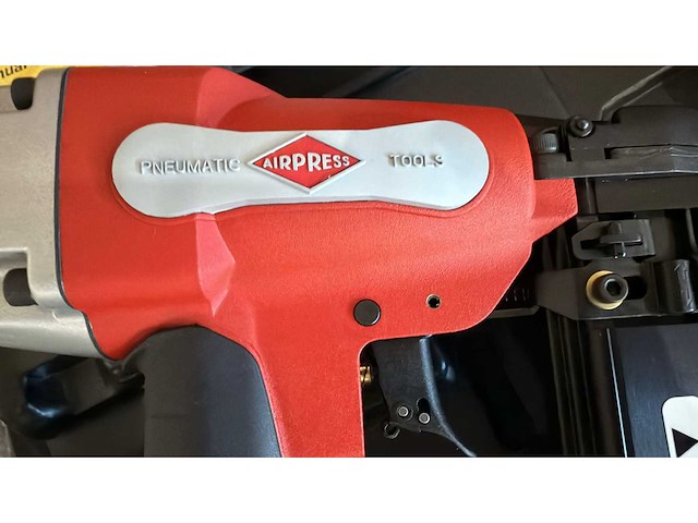 2024 airpress 45444/6 pneumatische tacker - afbeelding 3 van  6