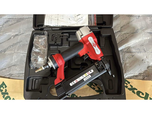 2024 airpress 45444/6 pneumatische tacker - afbeelding 1 van  6