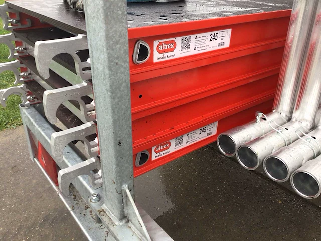 2024 altrex aluminium rolsteiger op steigertransporter - afbeelding 9 van  11