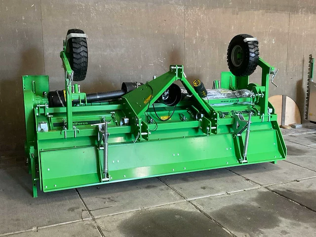 2024 avr multiforce 4 x 75 rijenfrees - afbeelding 10 van  17
