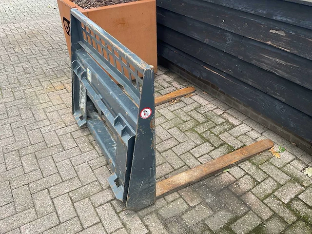 2024 bobcat vorkenbord voorzetapparatuur - afbeelding 2 van  4