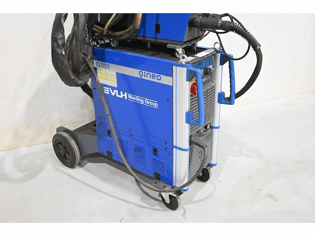 2024 cloos qineo qintron 500 lasapparaat met cloos wf-100-4 eza feed unit - afbeelding 2 van  8