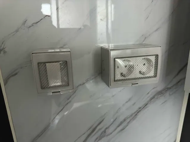 2024 compleet deluxe 12x6 meter mobiele woonunit met 3 slaapkamers en keuken 73m3 - afbeelding 30 van  52