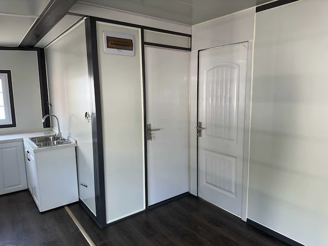 2024 compleet deluxe 12x6 meter mobiele woonunit met 3 slaapkamers en keuken 73m3 - afbeelding 21 van  52