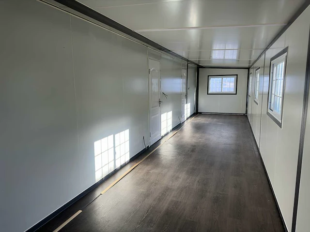 2024 compleet deluxe 12x6 meter mobiele woonunit met 3 slaapkamers en keuken 73m3 - afbeelding 24 van  52