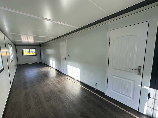 2024 compleet deluxe 12x6 meter mobiele woonunit met 3 slaapkamers en keuken 73m3 - afbeelding 26 van  52