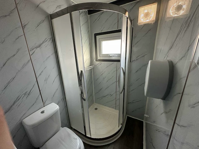 2024 compleet deluxe 12x6 meter mobiele woonunit met 3 slaapkamers en keuken 73m3 - afbeelding 29 van  52