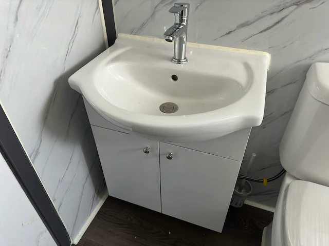 2024 compleet deluxe 12x6 meter mobiele woonunit met 3 slaapkamers en keuken 73m3 - afbeelding 33 van  52