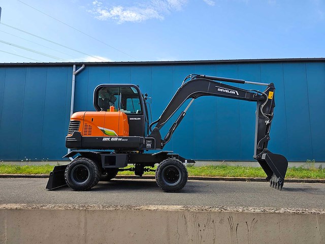 2024 develon dx60wn eco-1 mobiele graafmachine - afbeelding 24 van  28