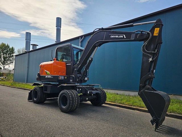 2024 develon dx60wn eco-1 mobiele graafmachine - afbeelding 25 van  28