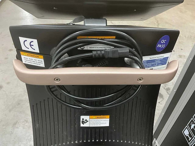 2024 diode laser platina ice super power 2400w ontharingsmachine - afbeelding 10 van  13