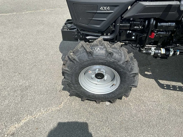 2024 farmtrac 26 minitractor - afbeelding 4 van  19