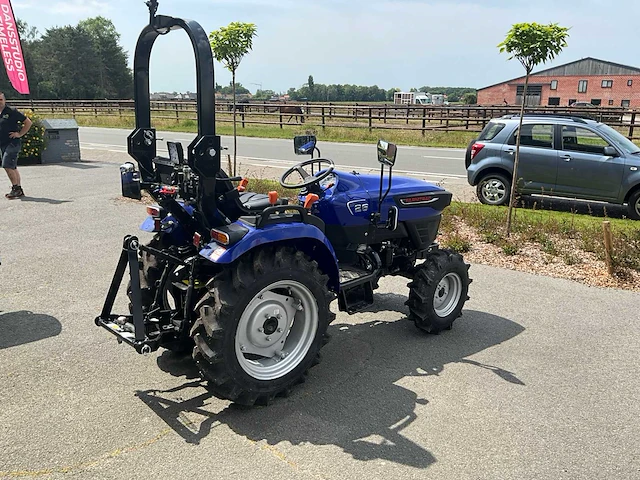 2024 farmtrac 26 minitractor - afbeelding 16 van  19