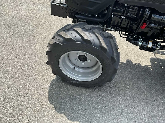 2024 farmtrac 26h minitractor - afbeelding 2 van  17