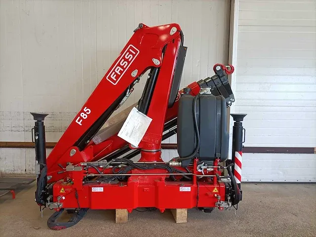 2024 fassi auto laad kraan - afbeelding 2 van  4