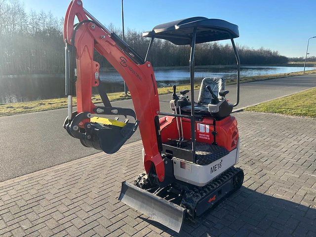 2024 ff industrial me18 minigraafmachine - afbeelding 1 van  15