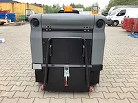 2024 field elektrische zelfrijdende opzit veegmachine - afbeelding 19 van  20