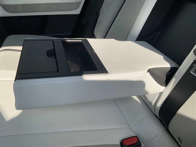 2024 fisker ocean personenauto - afbeelding 18 van  43