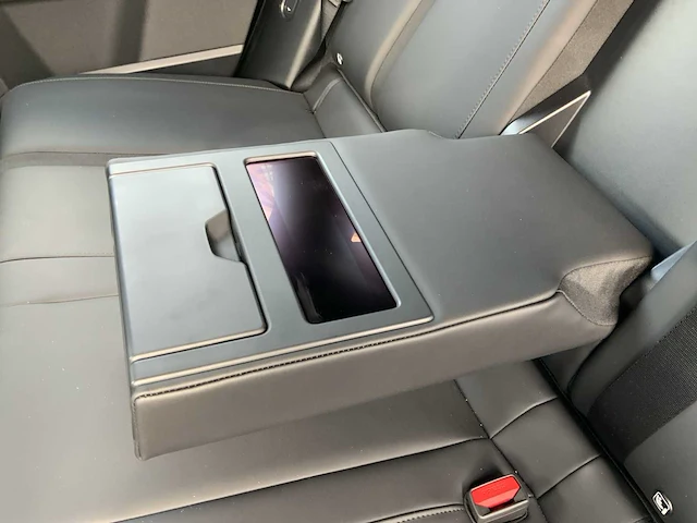 2024 fisker ocean personenauto - afbeelding 17 van  46