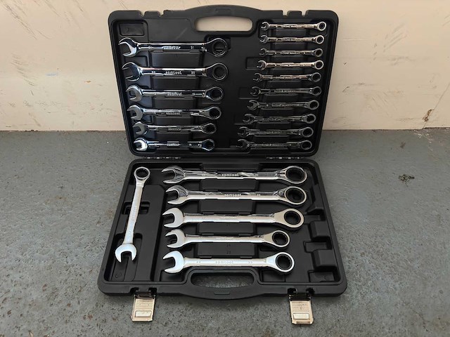 2024 ftools 22 delig steek en ringsleutelset - afbeelding 1 van  4