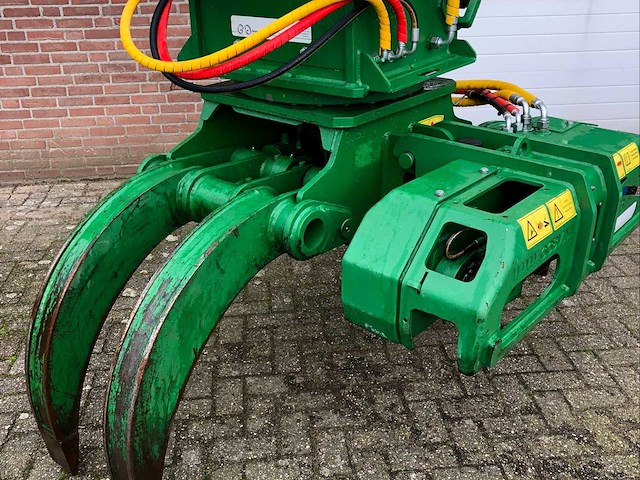 2024 groeneveldt hout grijper 822h - 2000 met 3/4 zaagkast - afbeelding 5 van  16