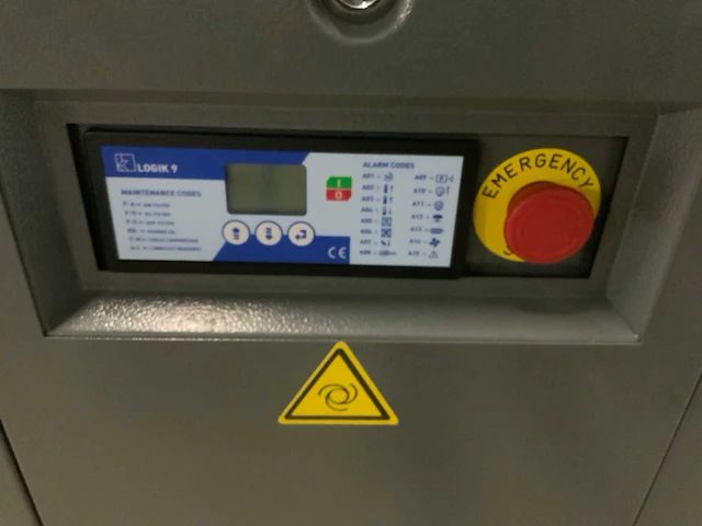 2024 hertz hsg-7,5-10 schroefcompressor - afbeelding 8 van  12