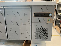 2024 hoshizaki snowflake scr-225dg 4-deurs koelwerkbank - afbeelding 12 van  16