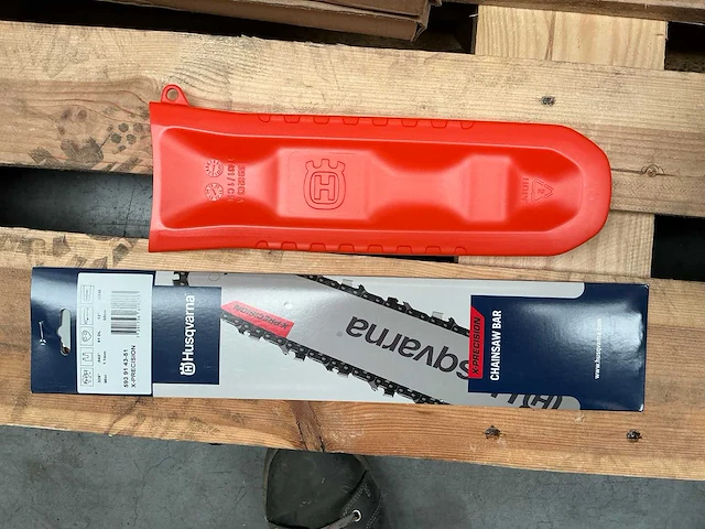 2024 husqvarna 542i xp accu-kettingzaag body - afbeelding 4 van  4