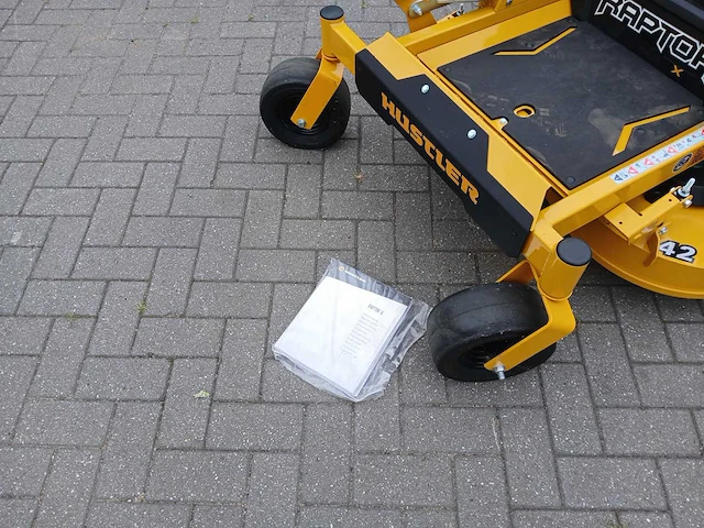 2024 hustler raptor zitmaaier - afbeelding 4 van  6