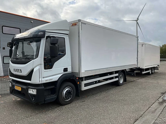 2024 iveco euro cargo 120-250 euro6 vrachtwagen met wipkar - afbeelding 1 van  56