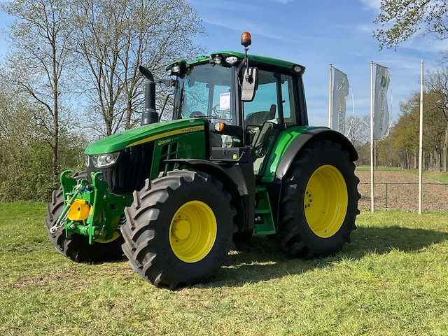 2024 john deere 6120m vierwielaangedreven landbouwtractor - afbeelding 2 van  32