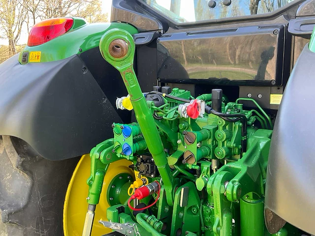 2024 john deere 6120m vierwielaangedreven landbouwtractor - afbeelding 9 van  32