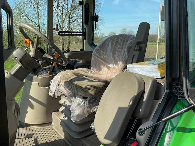 2024 john deere 6120m vierwielaangedreven landbouwtractor - afbeelding 19 van  32