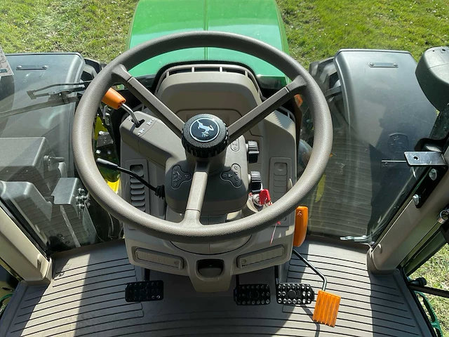 2024 john deere 6120m vierwielaangedreven landbouwtractor - afbeelding 25 van  32