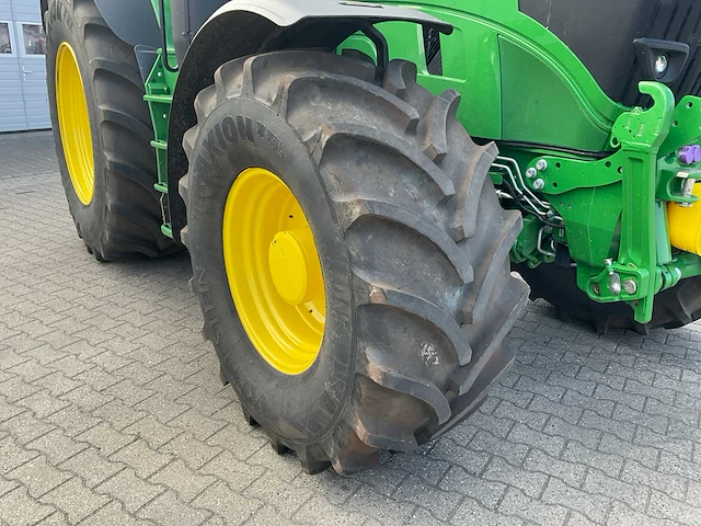 2024 john deere 6r 215 vierwielaangedreven landbouwtractor - afbeelding 33 van  41