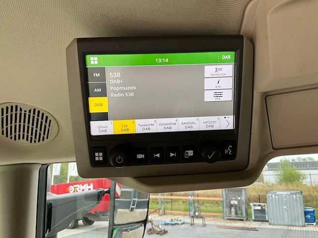 2024 john deere 6r 215 vierwielaangedreven landbouwtractor - afbeelding 7 van  35