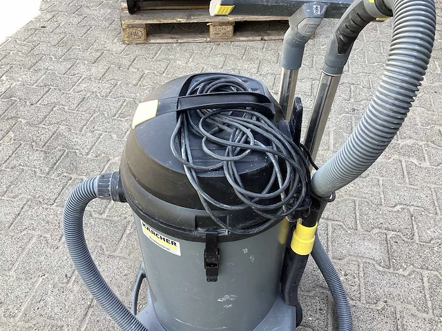 2024 kärcher professional nt 81/1 industriële stofzuiger - afbeelding 5 van  8