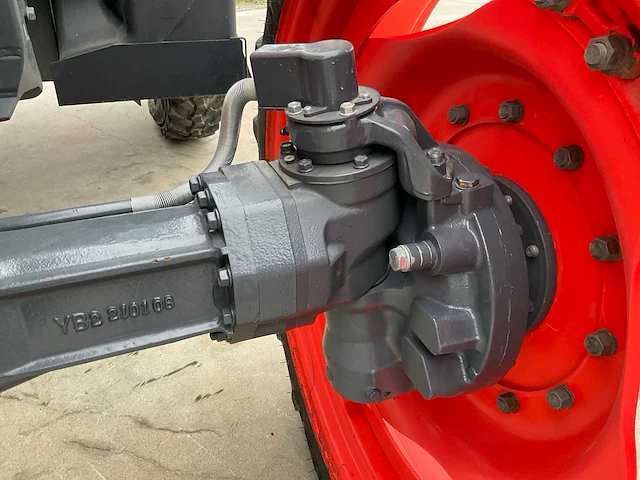 2024 kubota m6-141 utility vierwielaangedreven landbouwtractor - afbeelding 3 van  42