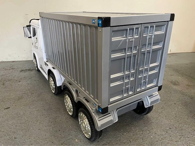 2024 lorry incl trailer kinderauto - afbeelding 21 van  21