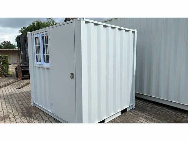 2024 lypu 8ft container met deur en raam - afbeelding 3 van  6