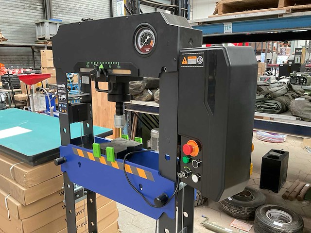 2024 mammuth sp30hem werkplaatspers - afbeelding 4 van  8