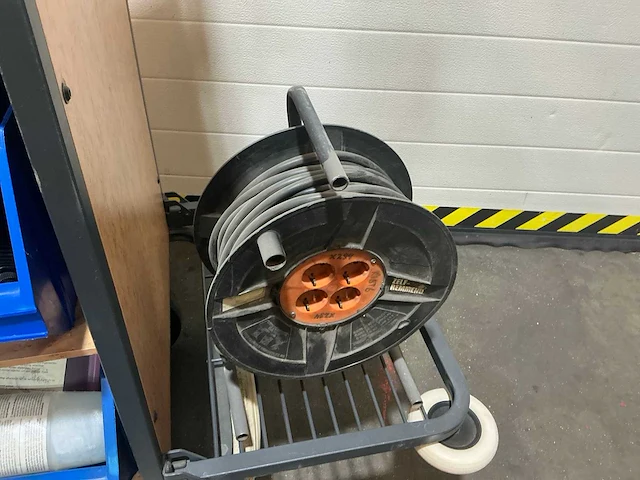 2024 manutan multitask gereedschapswagen - afbeelding 9 van  9