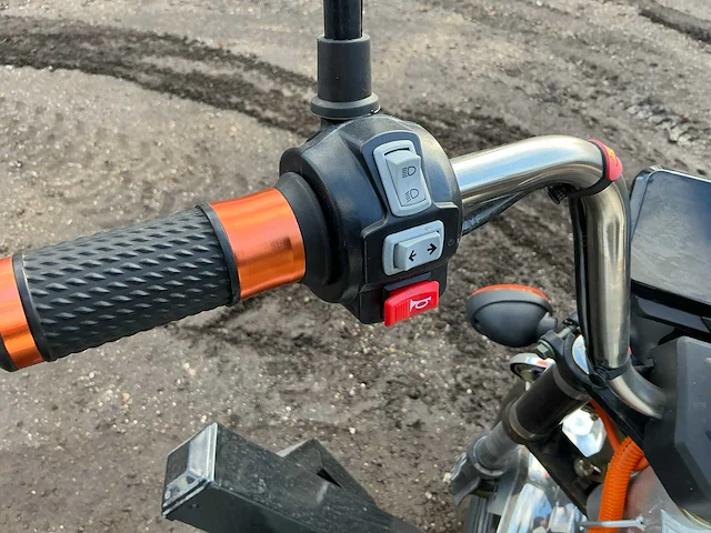 2024 meco mc15 e-scooter - afbeelding 10 van  12