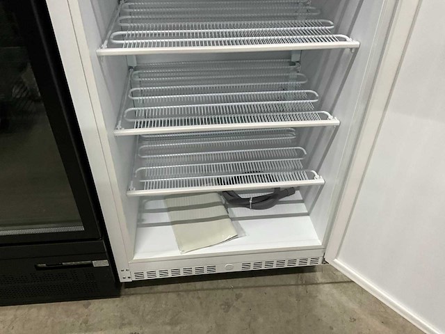 2024 metro gfr4600 vrieskast - afbeelding 8 van  9