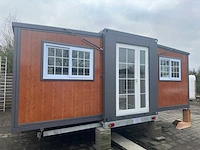 2024 mobiele woonunit / tiny house met twee slaapkamers en keuken hout motief 36m2