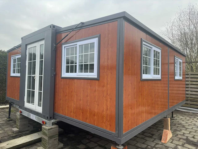 2024 mobiele woonunit / tiny house met twee slaapkamers en keuken hout motief 36m2 - afbeelding 12 van  64